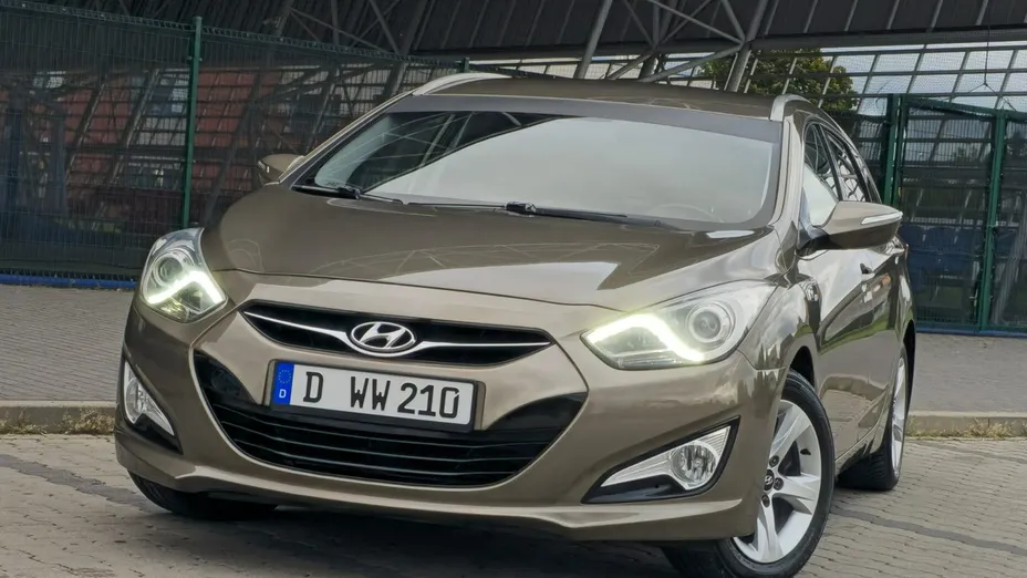 HYUNDAI i40 -