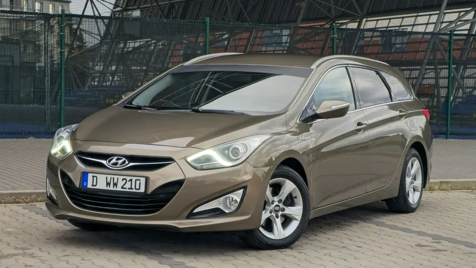 HYUNDAI i40 -