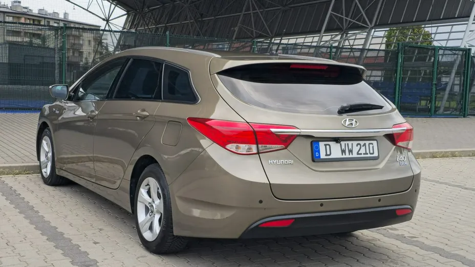 HYUNDAI i40 -