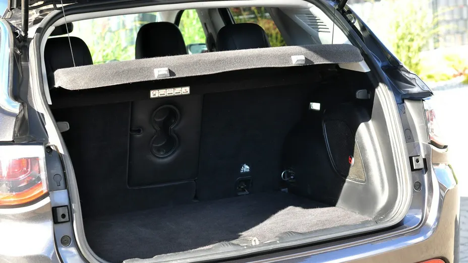 JEEP Compass -