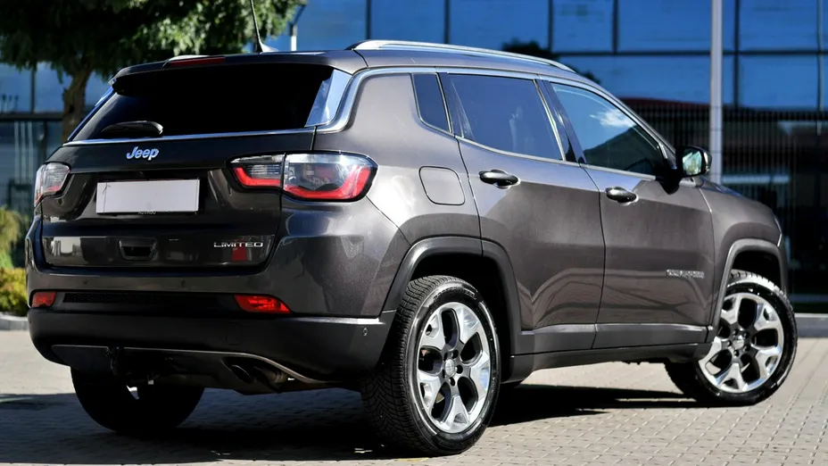 JEEP Compass -