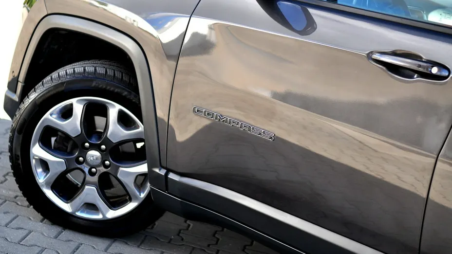 JEEP Compass -