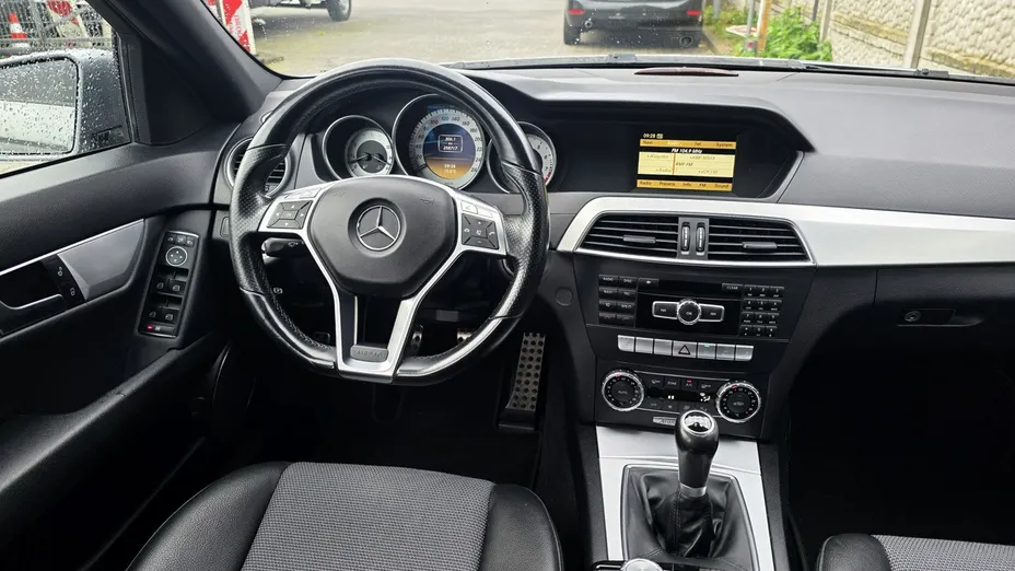 MERCEDES-BENZ C Klasa -