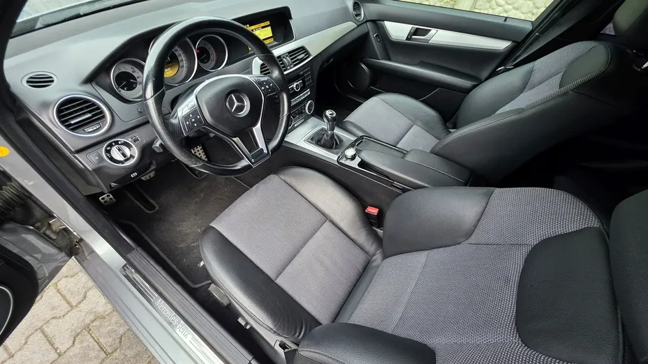 MERCEDES-BENZ C Klasa -