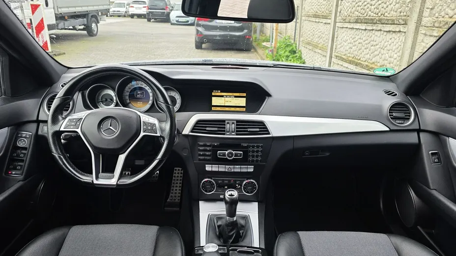 MERCEDES-BENZ C Klasa -