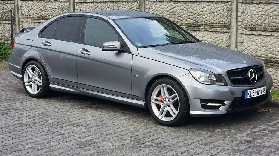 MERCEDES-BENZ C Klasa -