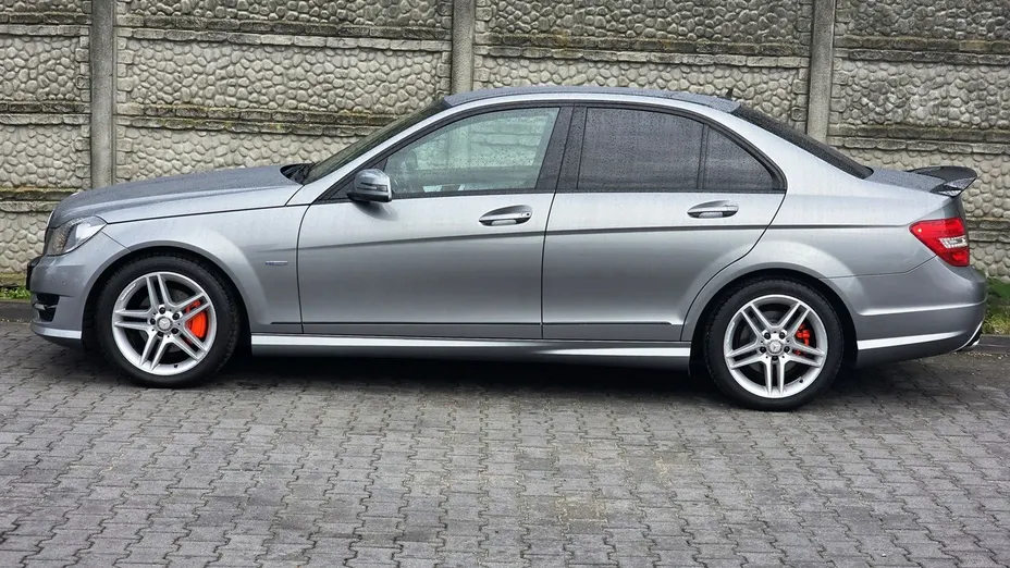 MERCEDES-BENZ C Klasa -