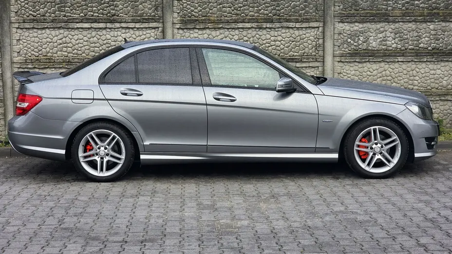 MERCEDES-BENZ C Klasa -