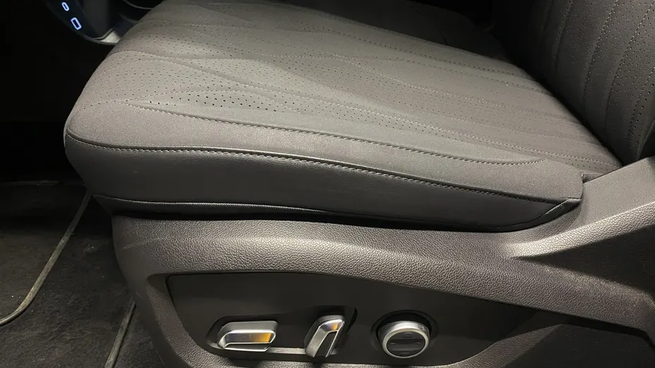 CHERY Tiggo 8 -