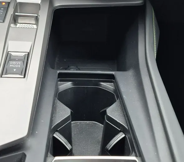PEUGEOT 308 -