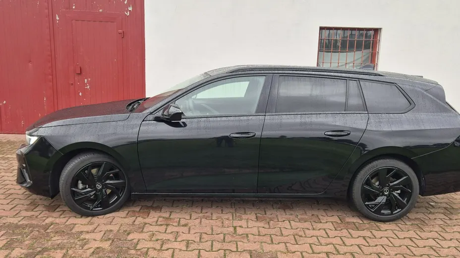 OPEL Astra -