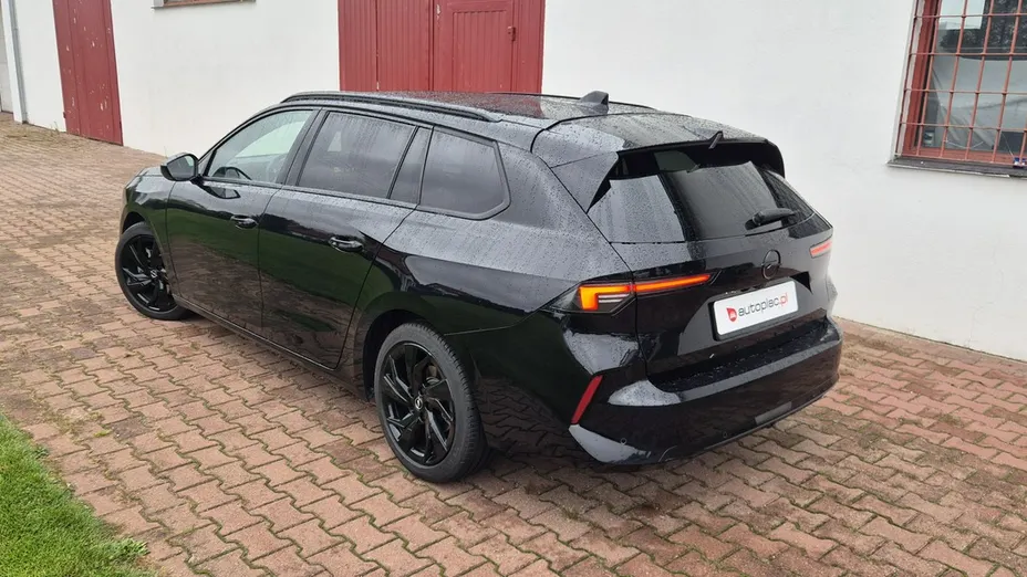 OPEL Astra -