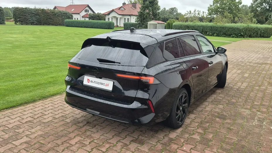 OPEL Astra -