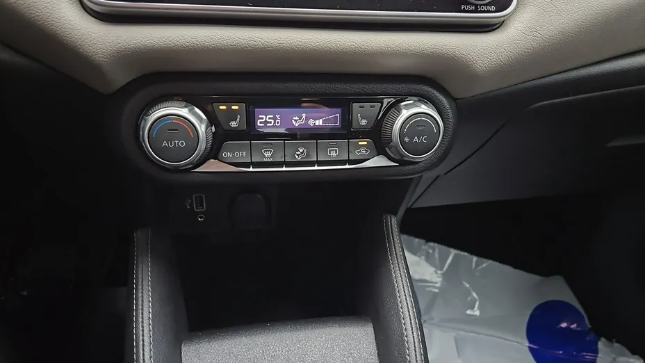 NISSAN Micra -