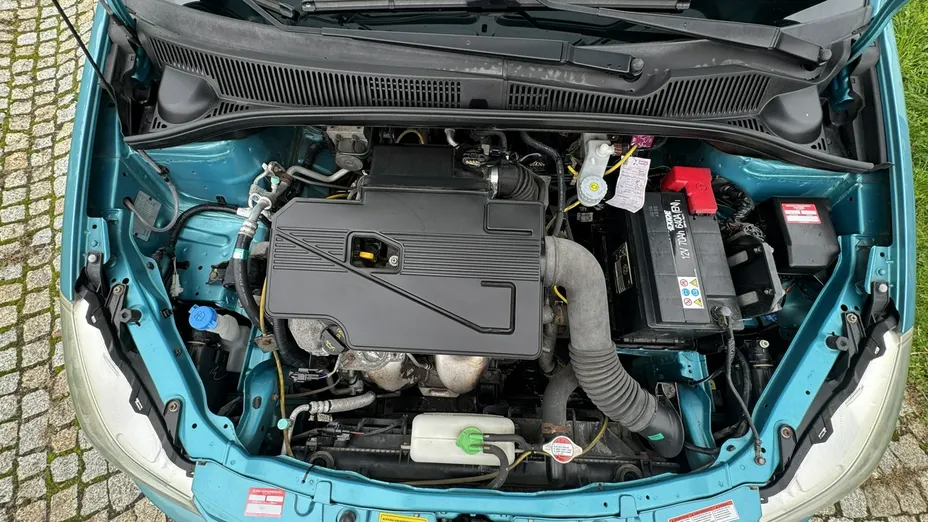 SUZUKI SX4 -