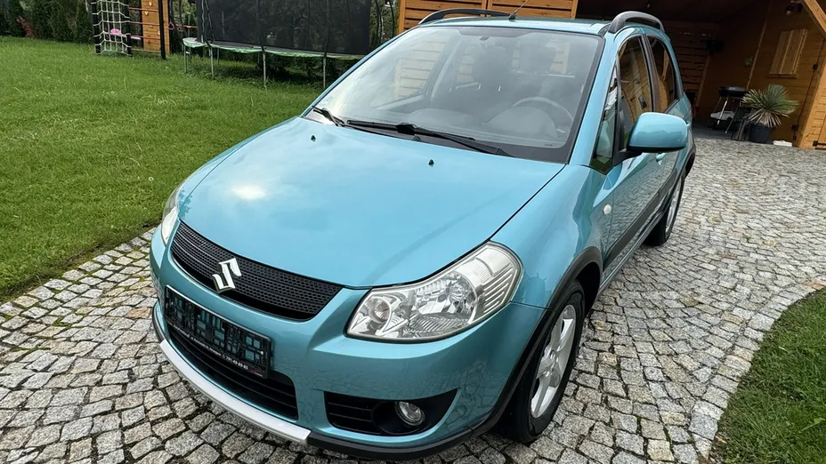 SUZUKI SX4 -