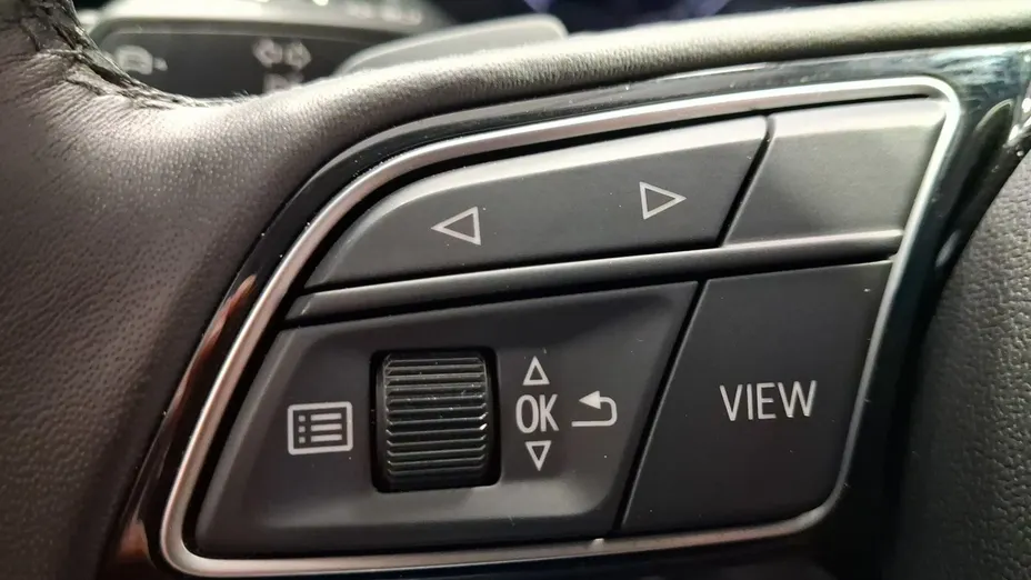 AUDI A4 -