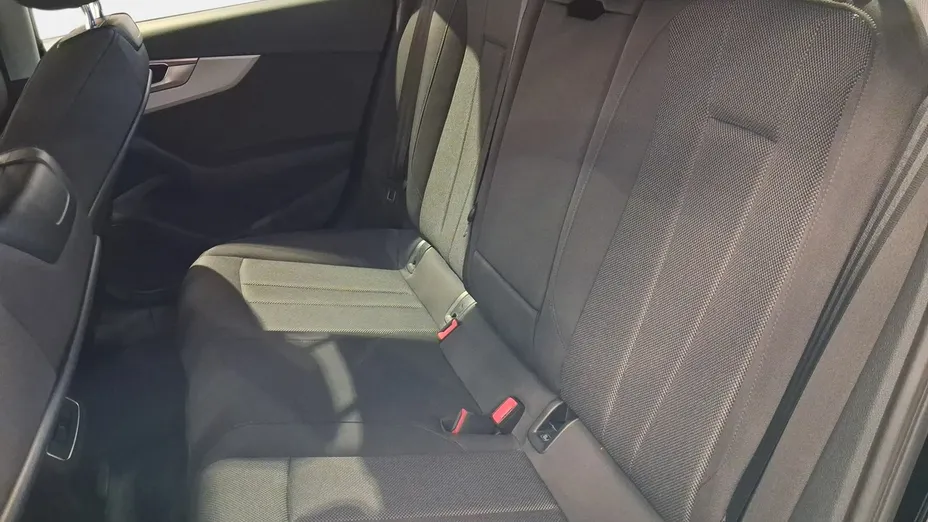 AUDI A4 -