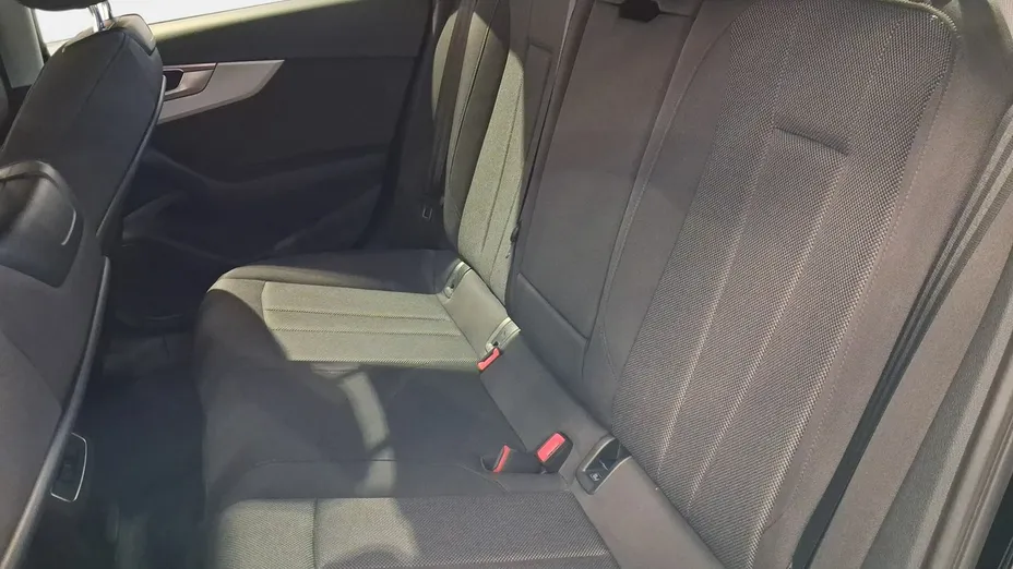 AUDI A4 -
