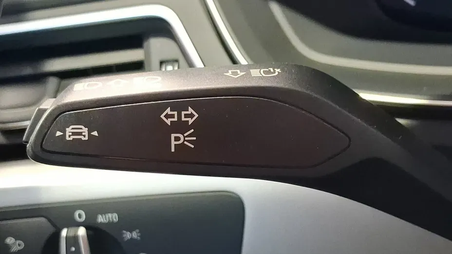AUDI A4 -