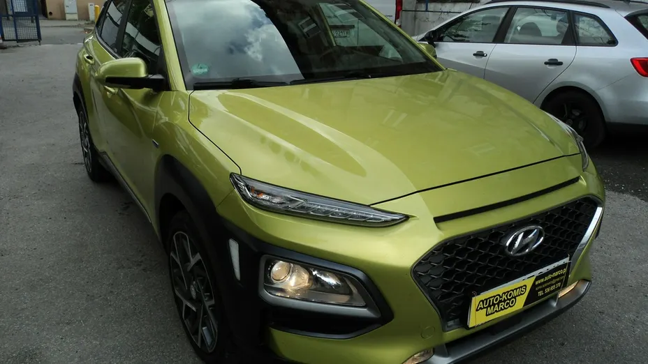 HYUNDAI Kona -