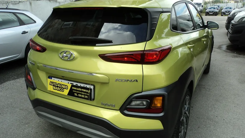 HYUNDAI Kona -