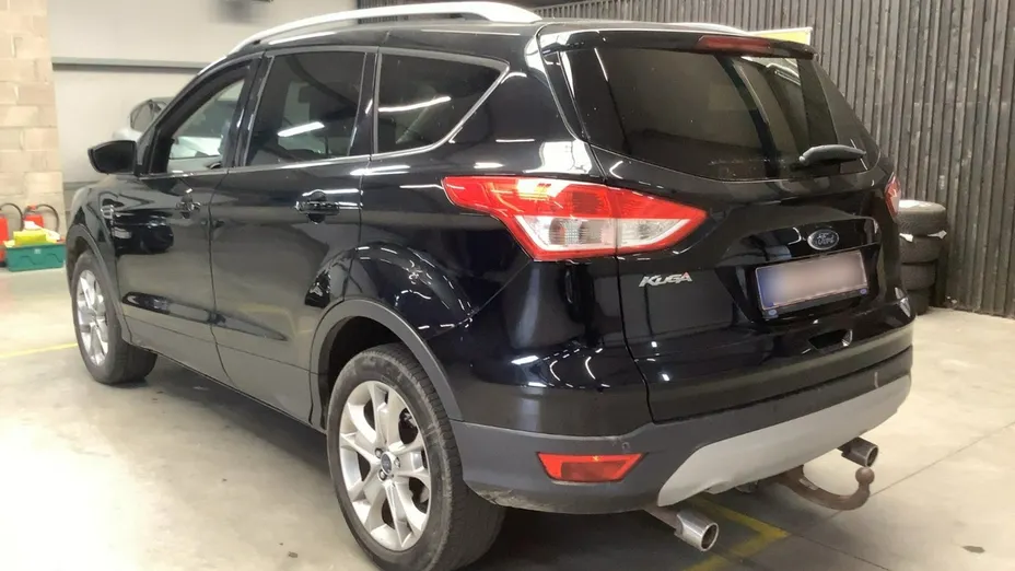 FORD Kuga -