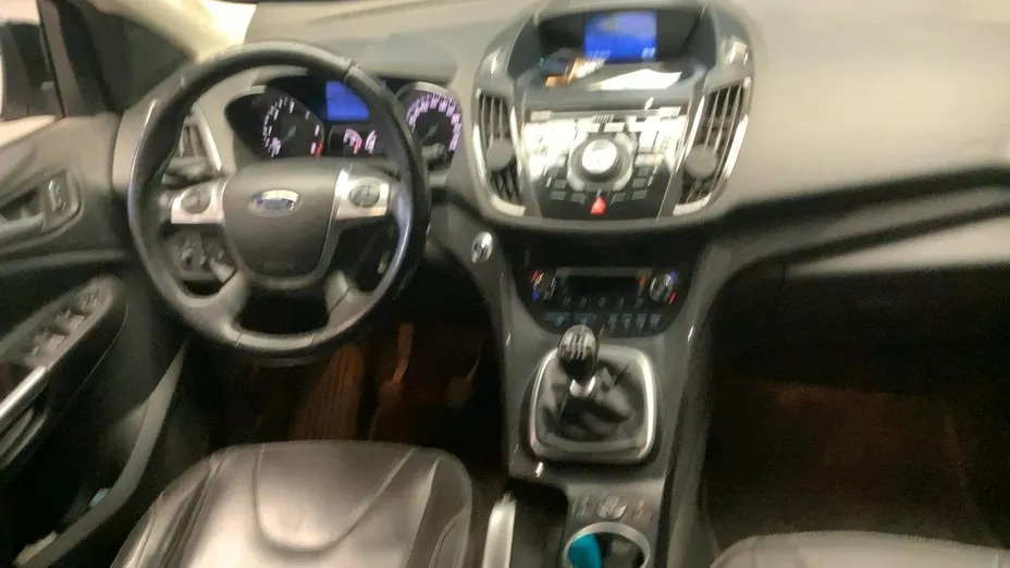 FORD Kuga -