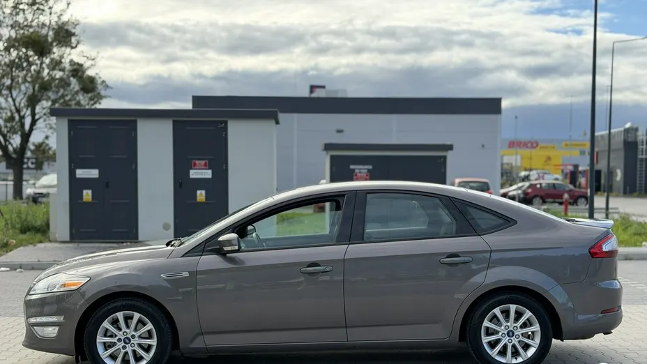 FORD Mondeo -