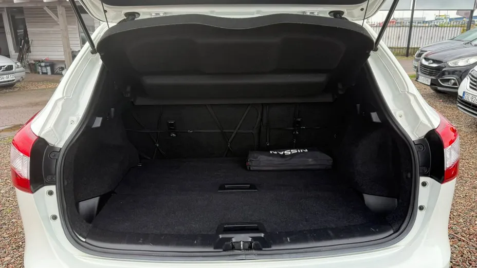 NISSAN Qashqai -