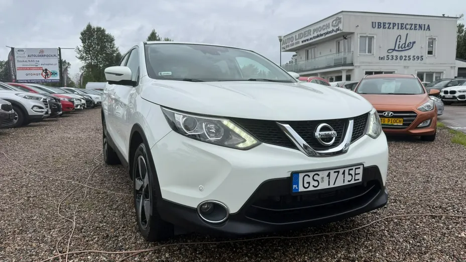 NISSAN Qashqai -