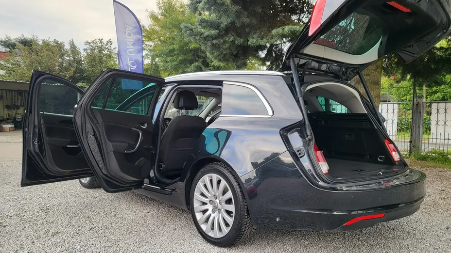 OPEL Insignia -