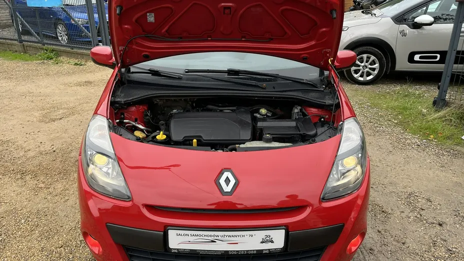 RENAULT Clio -
