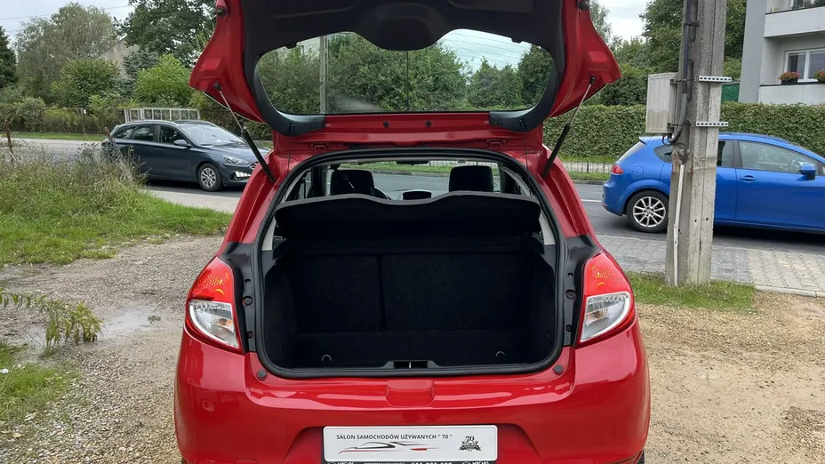 RENAULT Clio -