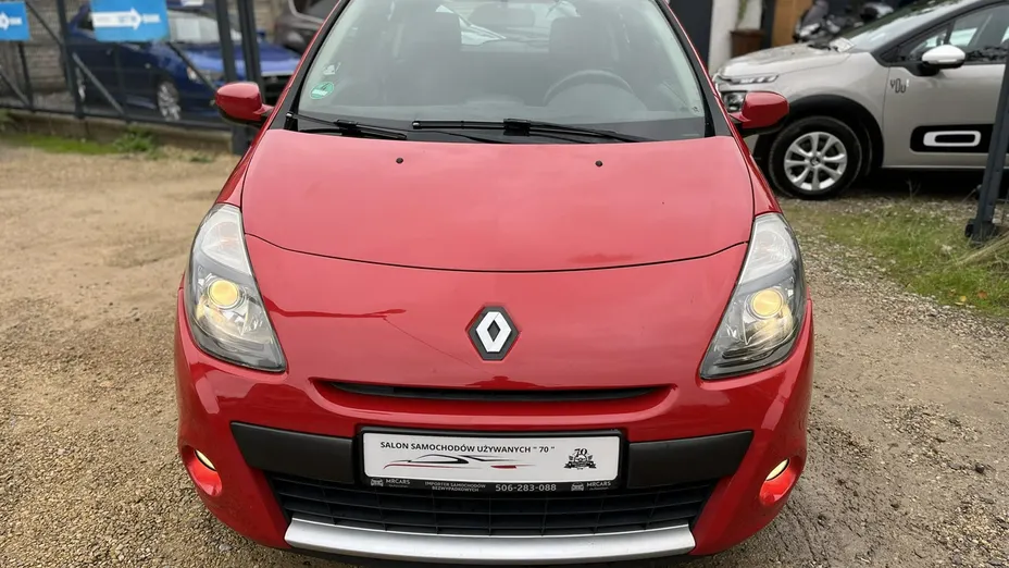 RENAULT Clio -