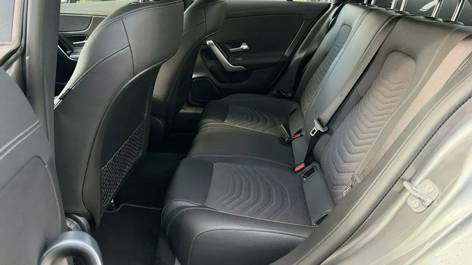 MERCEDES-BENZ CLA -