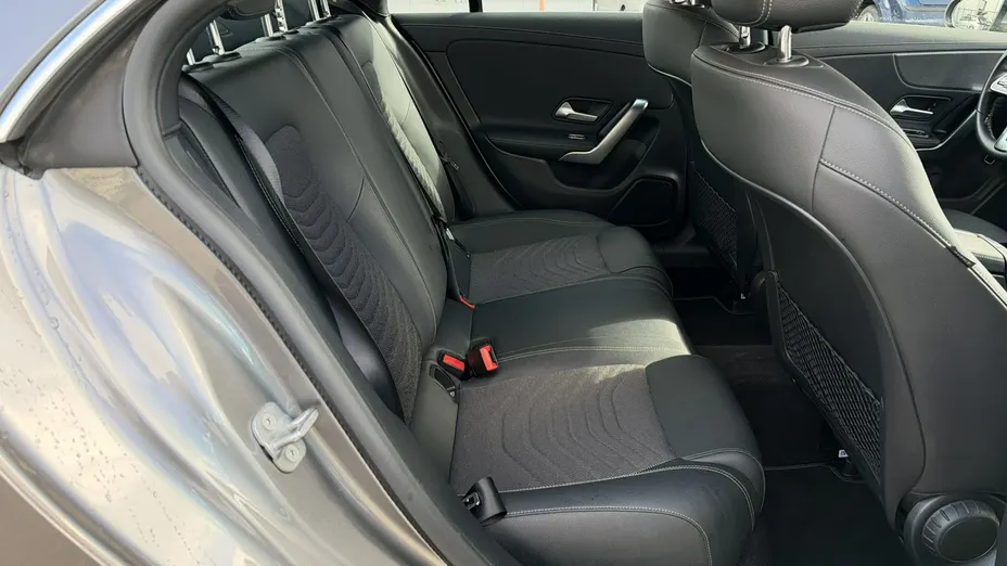 MERCEDES-BENZ CLA -