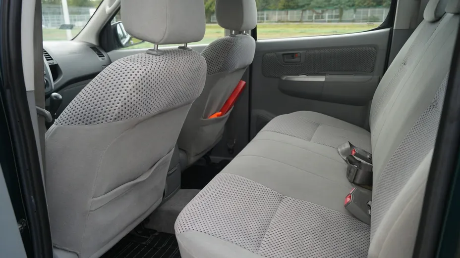TOYOTA HiLux -