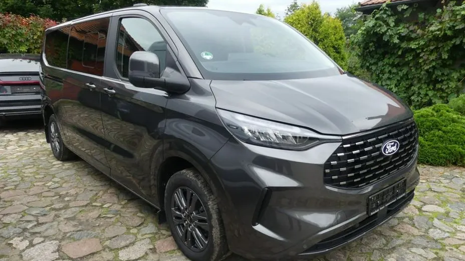FORD Tourneo Courier -