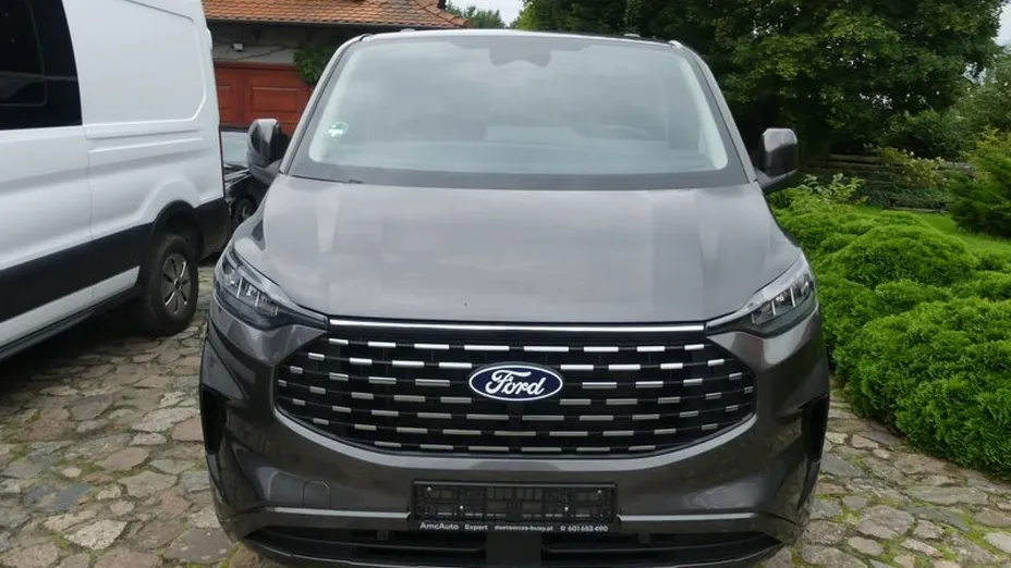 FORD Tourneo Courier -