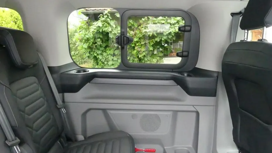 FORD Tourneo Courier -