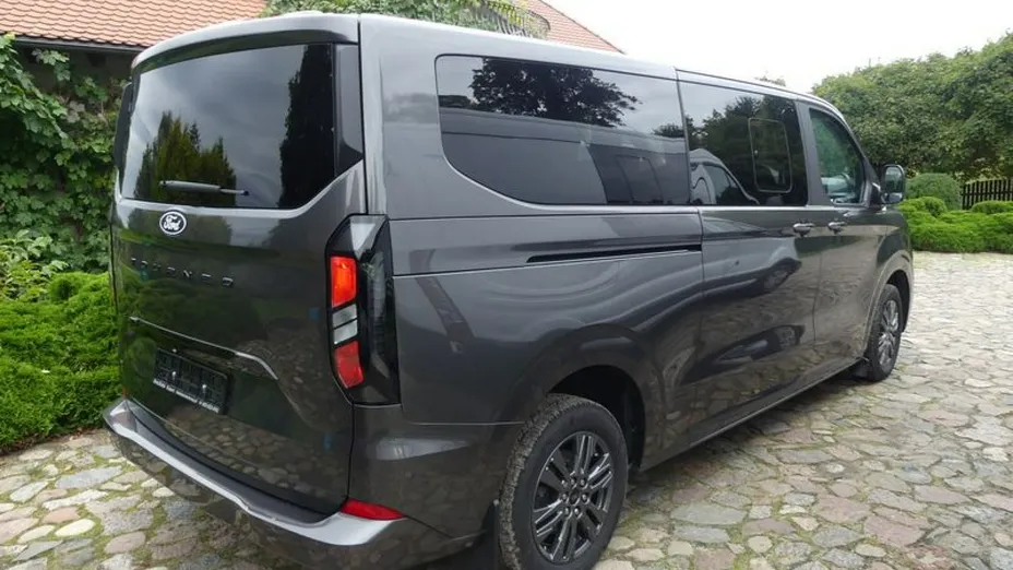 FORD Tourneo Courier -