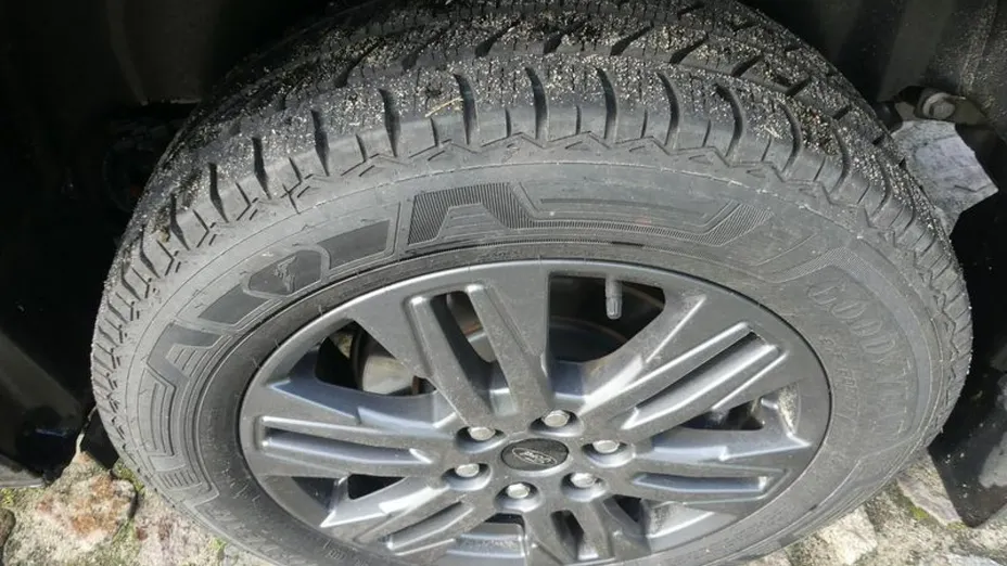 FORD Tourneo Courier -