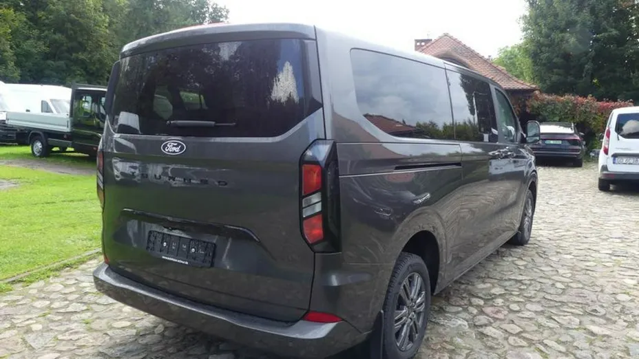 FORD Tourneo Courier -