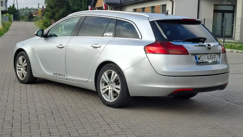 OPEL Insignia -
