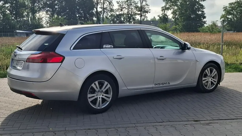 OPEL Insignia -