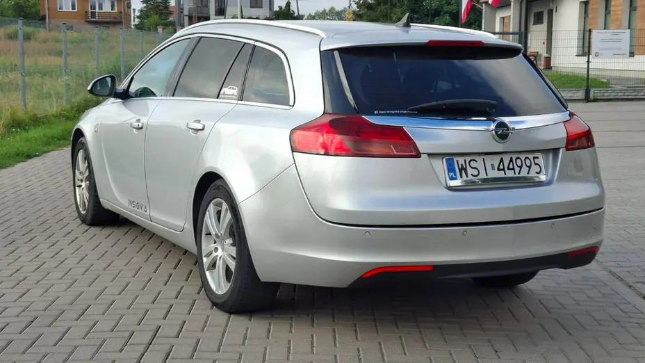 OPEL Insignia -