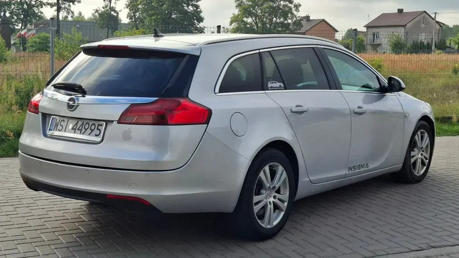 OPEL Insignia -