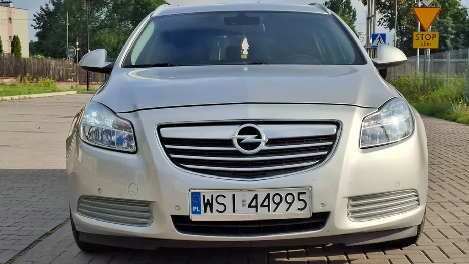OPEL Insignia -