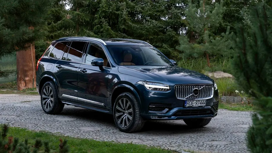 VOLVO XC90 -